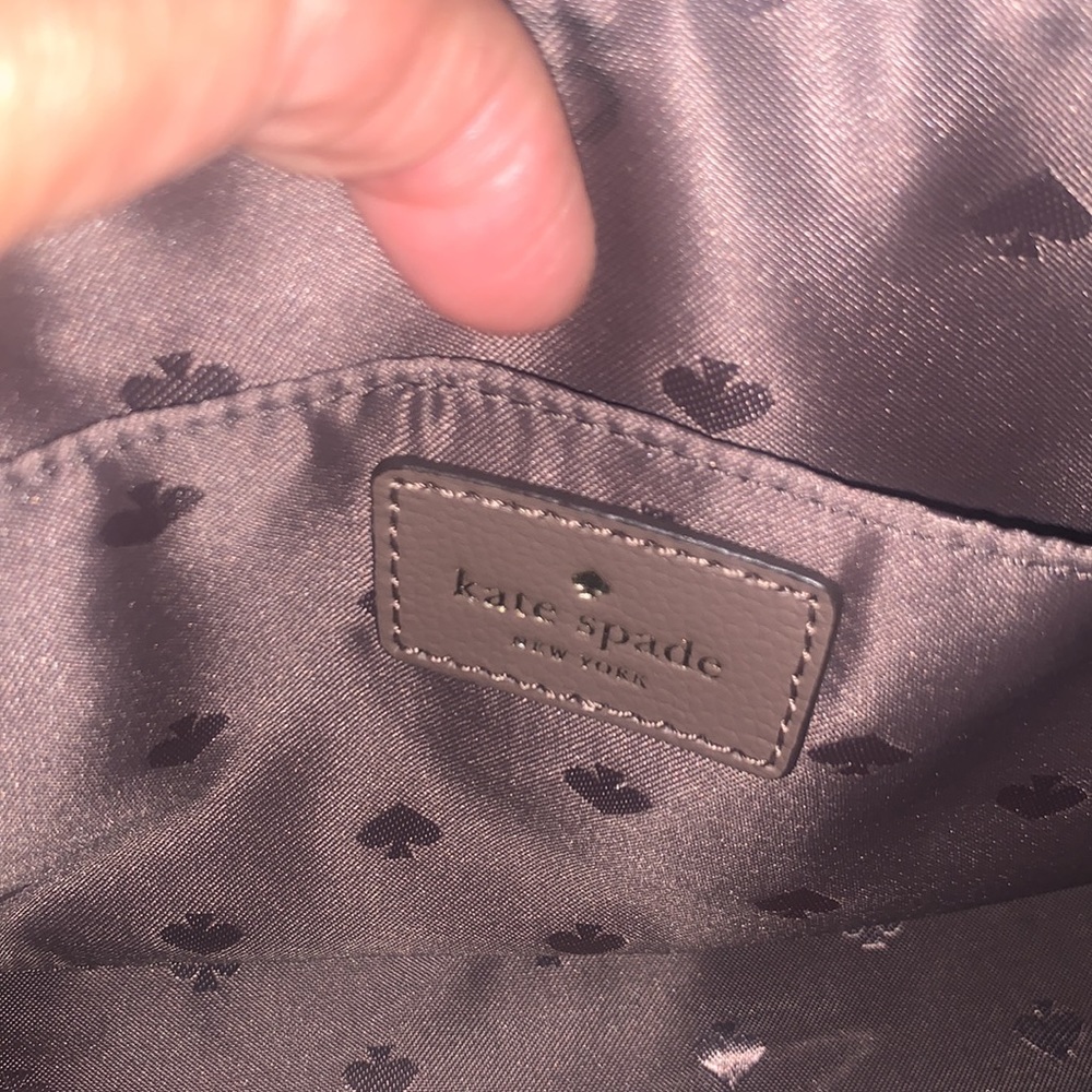 Kate Spade done crossbody purse - Picture 4 of 10